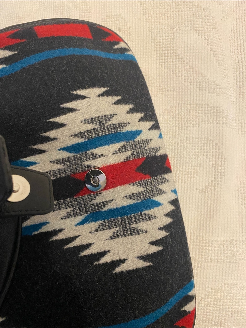 Pendleton Aztec Shoulder Bag in Black, Red & Blue, new no tags - Picture 7 of 11